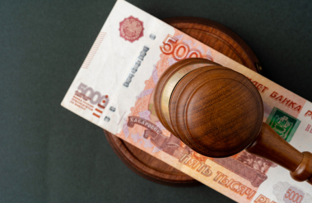 Замглавы Минэка: россиянам без суда спишут долги на 1,6 млрд рублей