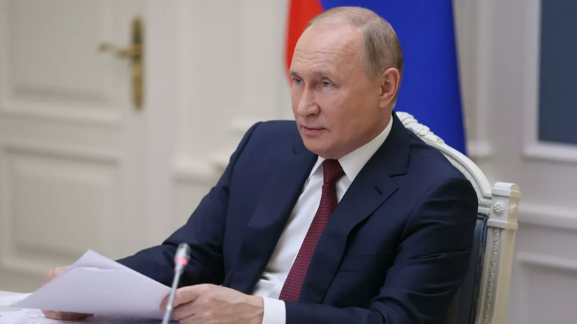 Путин заявил, что буллинг очень часто навязывается в соцсетях