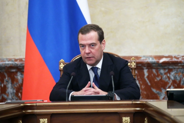  Медведев: Зеленскому не нужен мир, для него мир - это конец  