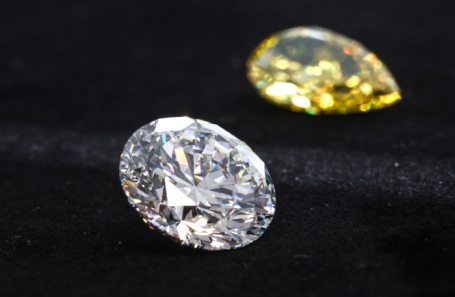 В России отменен налог на покупку алмазов и бриллиантов