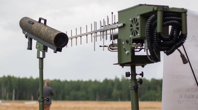 Противодронное ружьё «Аргус-антидрон» и предыдущая версия мобильной станции РЭБ «Аргус-Антифурия» на полигонных испытаниях в Ленинградской области